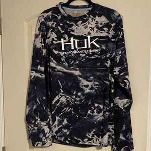 HUK. Men’s shirt.